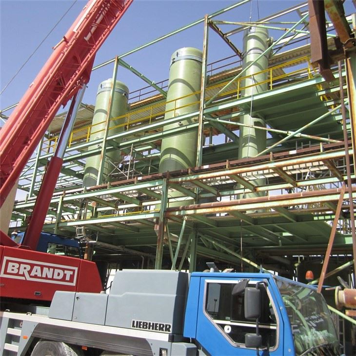 Valkaisuaineiden tuotantolaitos